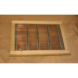 Grill for multilevel beehive